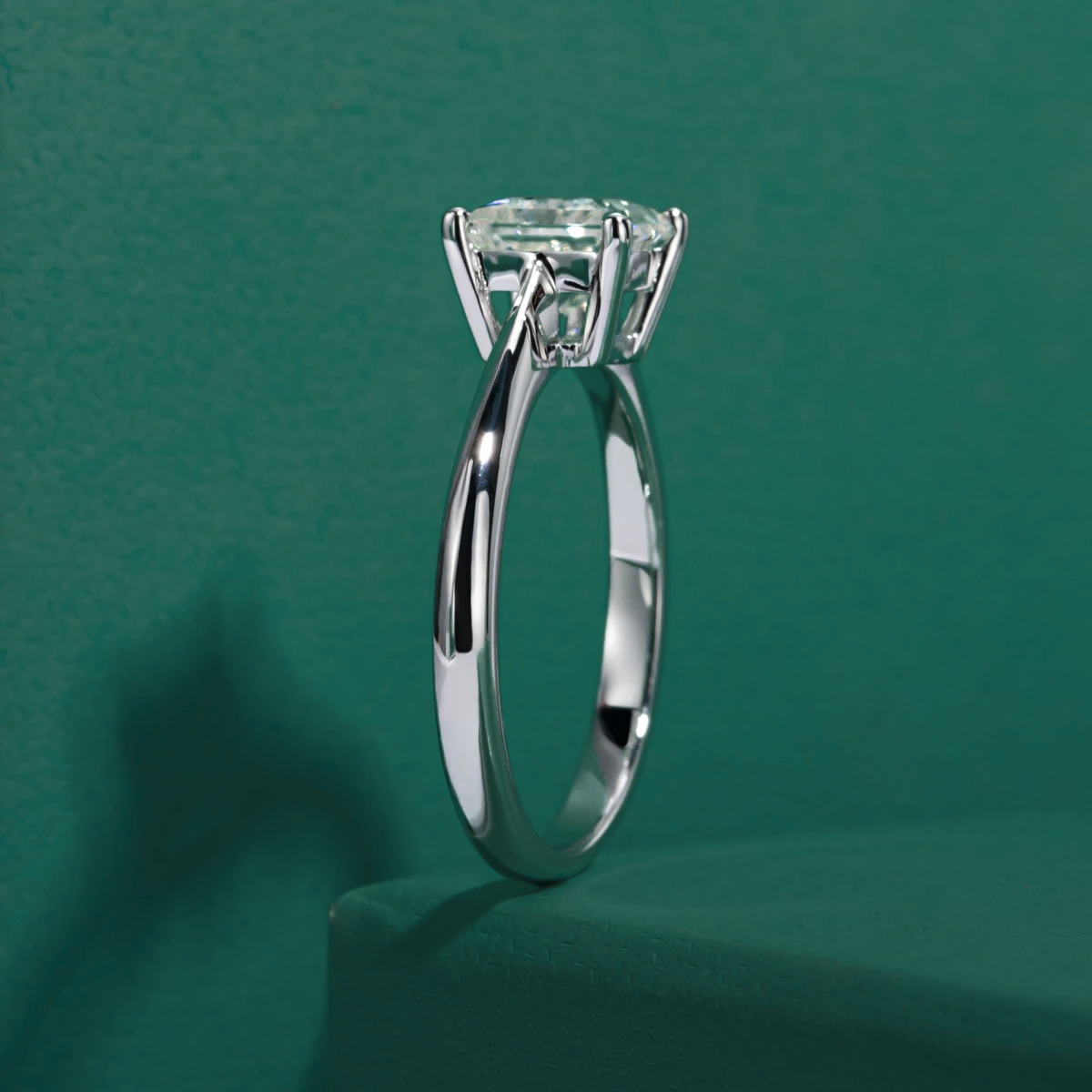 Anel Solitário Princess Moissanite Banho Ouro 18k Luar Sabrina