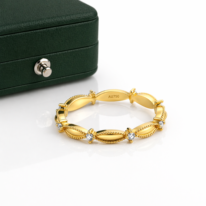 Anel Pavê Cravejado Moissanite Ouro 18K Luar Lavínia