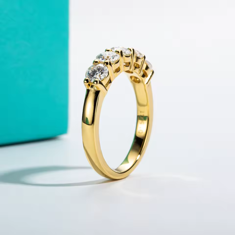 Anel Meia Aliança Cravejado Moissanite Prata 925 Luar Pamela