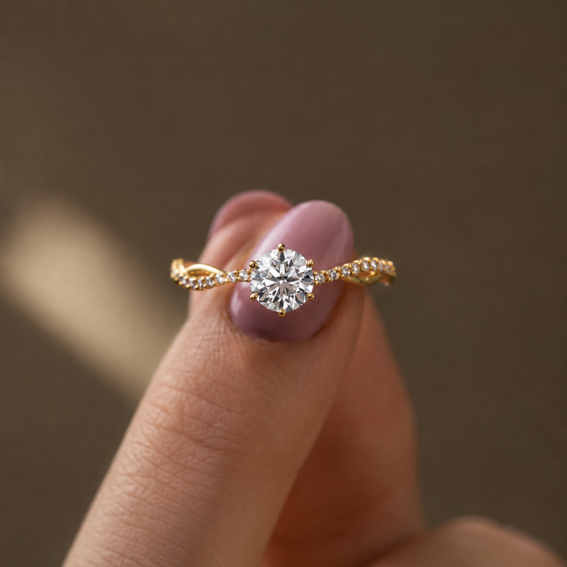 Anel Trançado Moissanite em Prata 925 com Banho Ouro 18k Luar Infinity