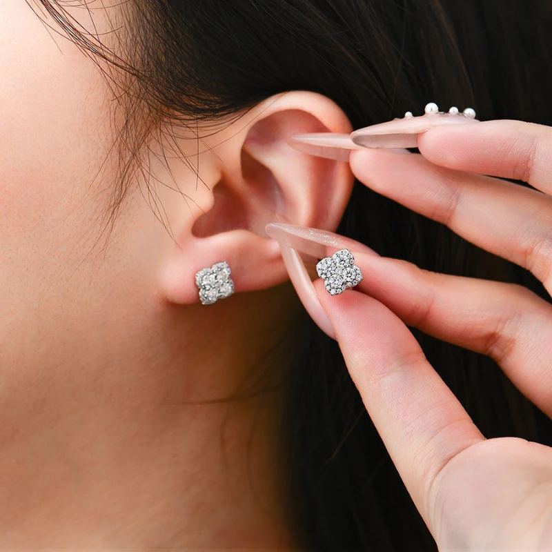 Brinco Floral Moissanite Prata 925 Luar Magnólia - foto 5