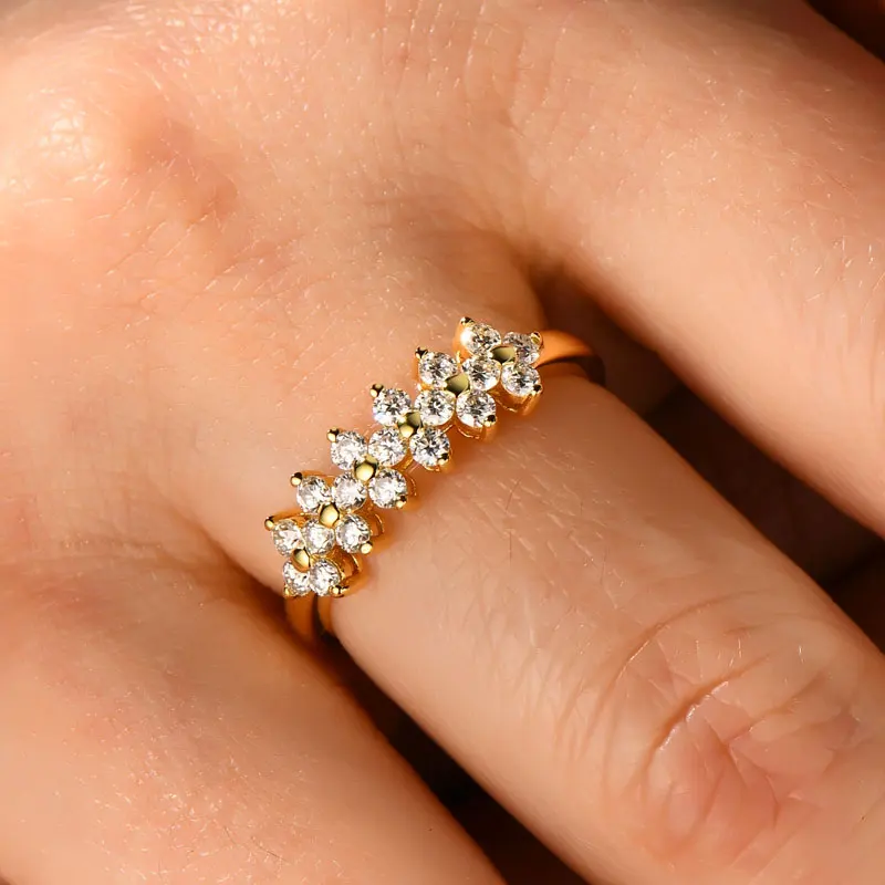 Anel Cluster Floral Moissanite Prata 925 Luar Fleuresse