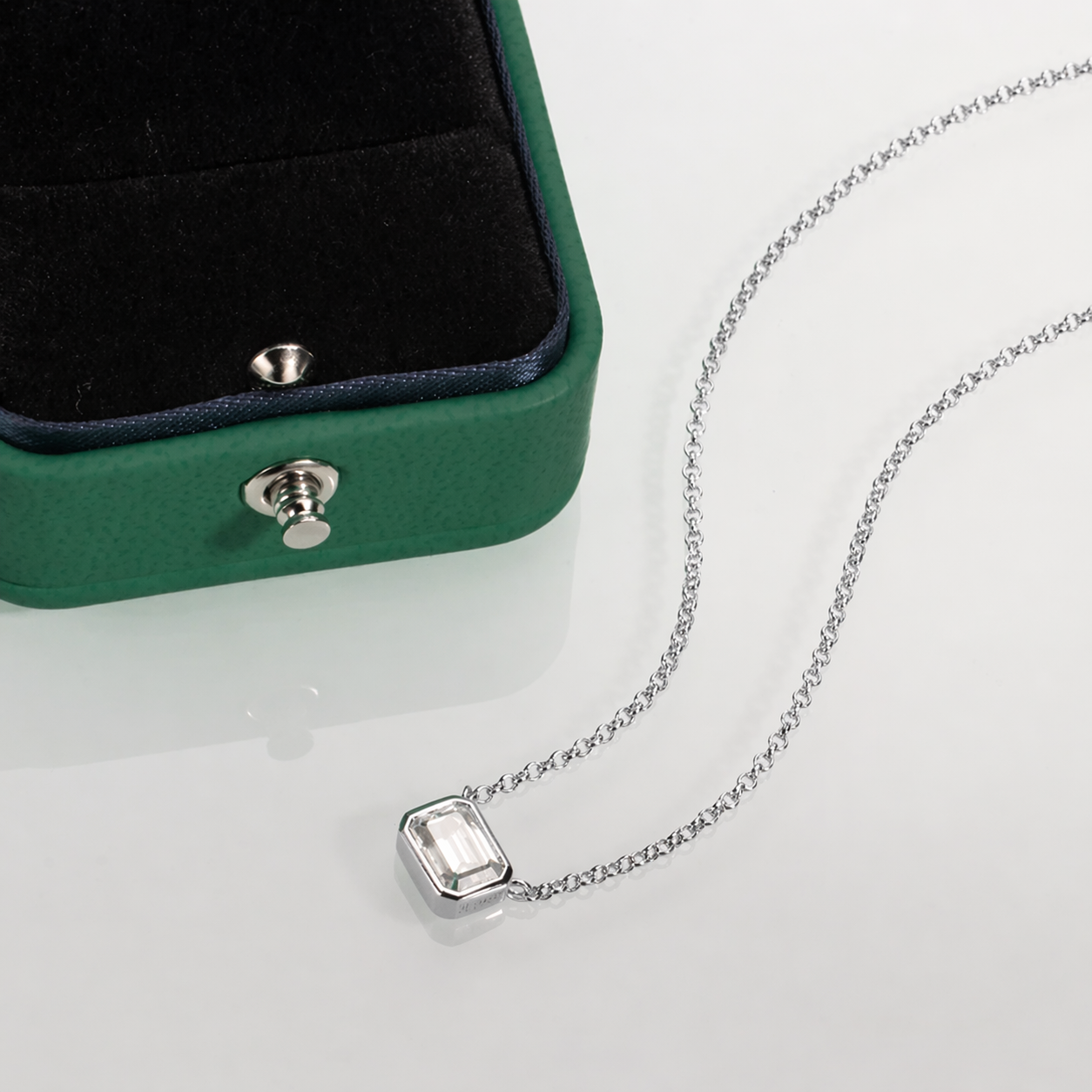 Colar Elegante Moissanite em Prata 925 Luar Livia