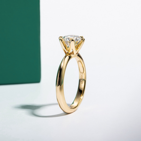 Anel Luar Essenza Dourada - Solitário com Moissanite Ouro 18k