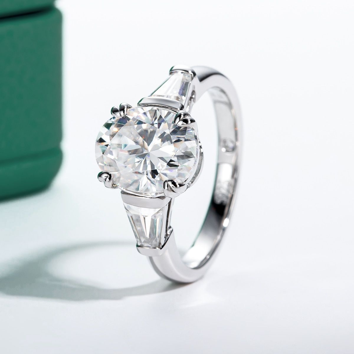Anel Solitário Moissanite Design Elegante em Prata 925 Luar Sheila