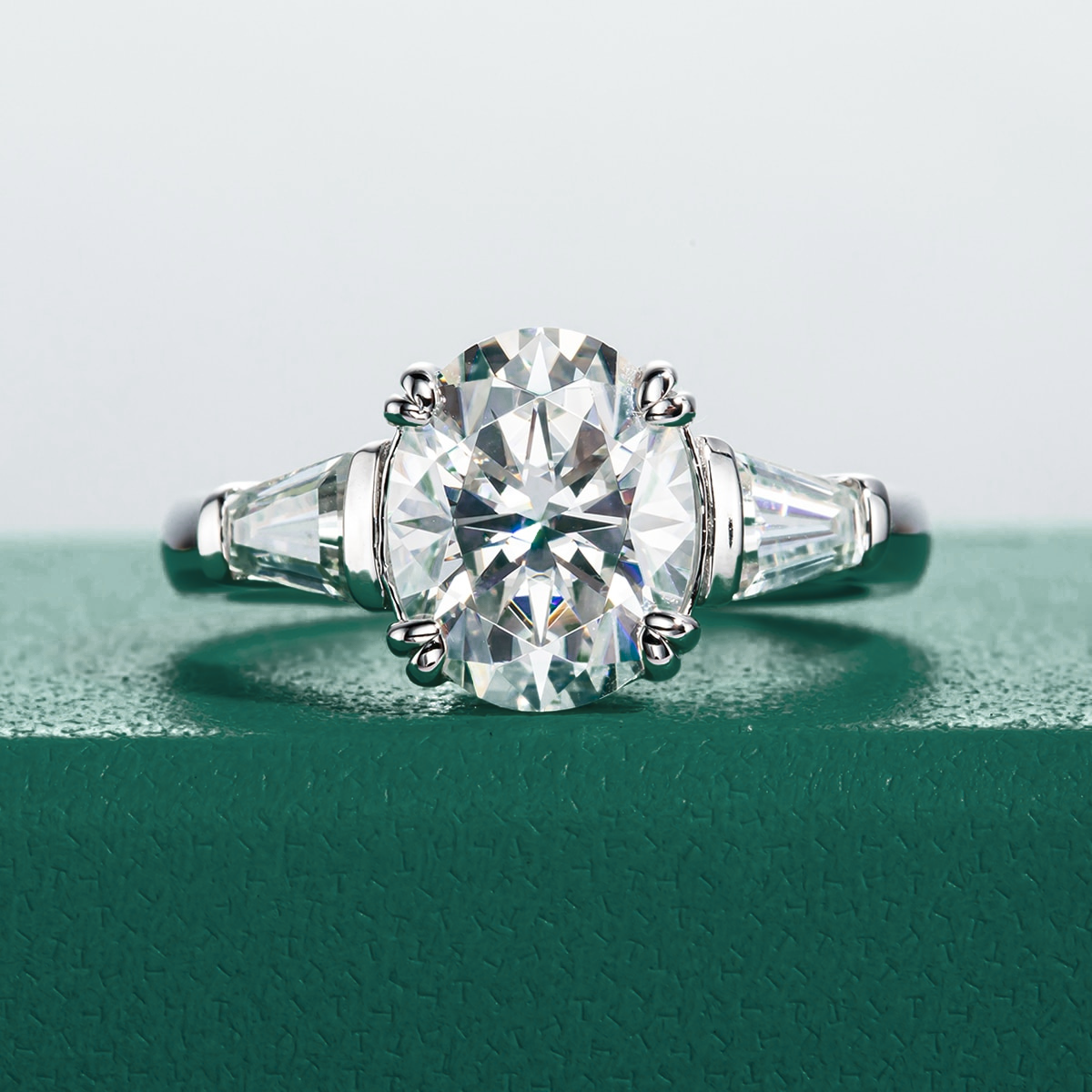 Anel Tríade Oval Moissanite 11 Anel Solitário