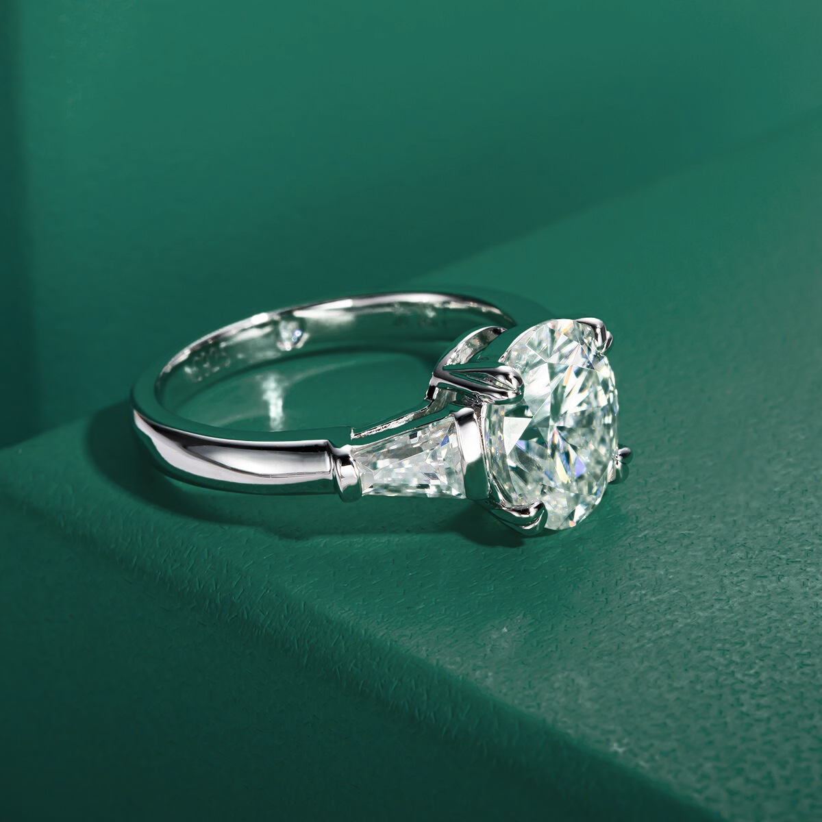 Anel Solitário Moissanite Design Elegante em Prata 925 Luar Sheila