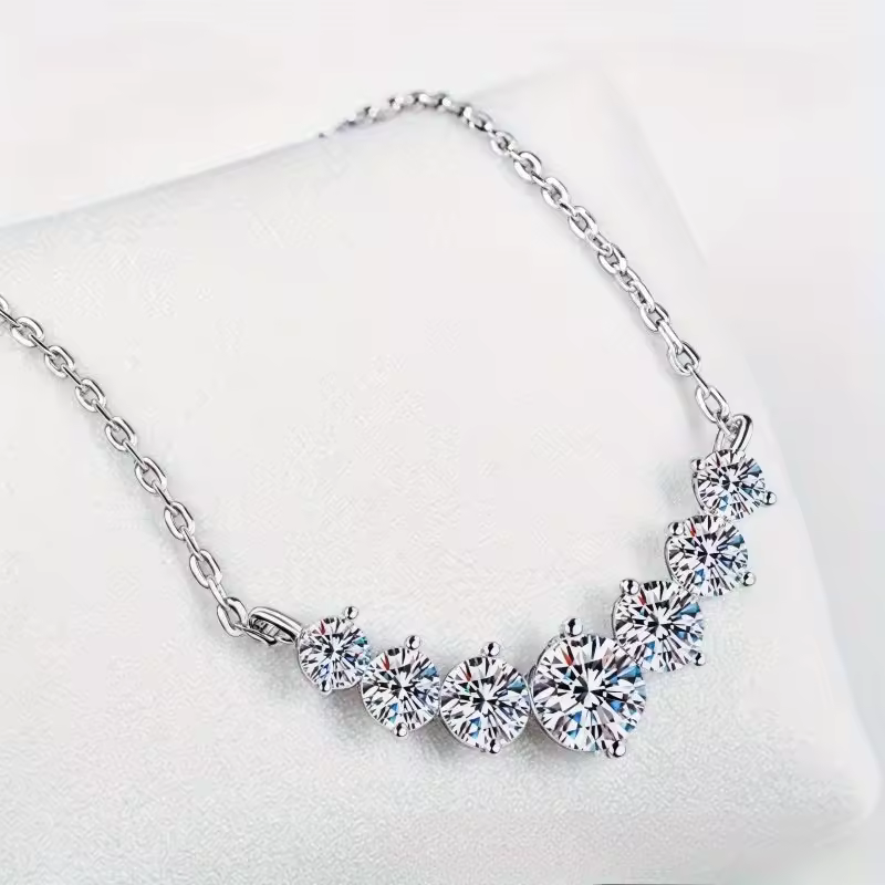 Colar Elegante Moissanite Prata 925 com Banho em Ouro 18k Luar Chiara - foto 4