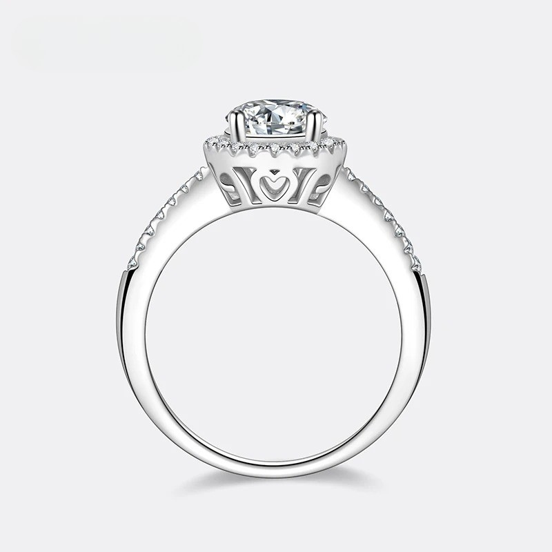 Anel Luar Cecilia – Solitário com Moissanite em Ouro 18k