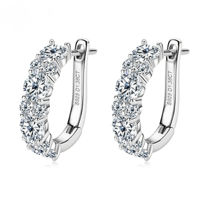 Brinco Luar Isis  – Argola com Moissanite em Ouro 18k