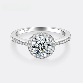 Anel Luar Cecilia – Solitário com Moissanite em Ouro 18k