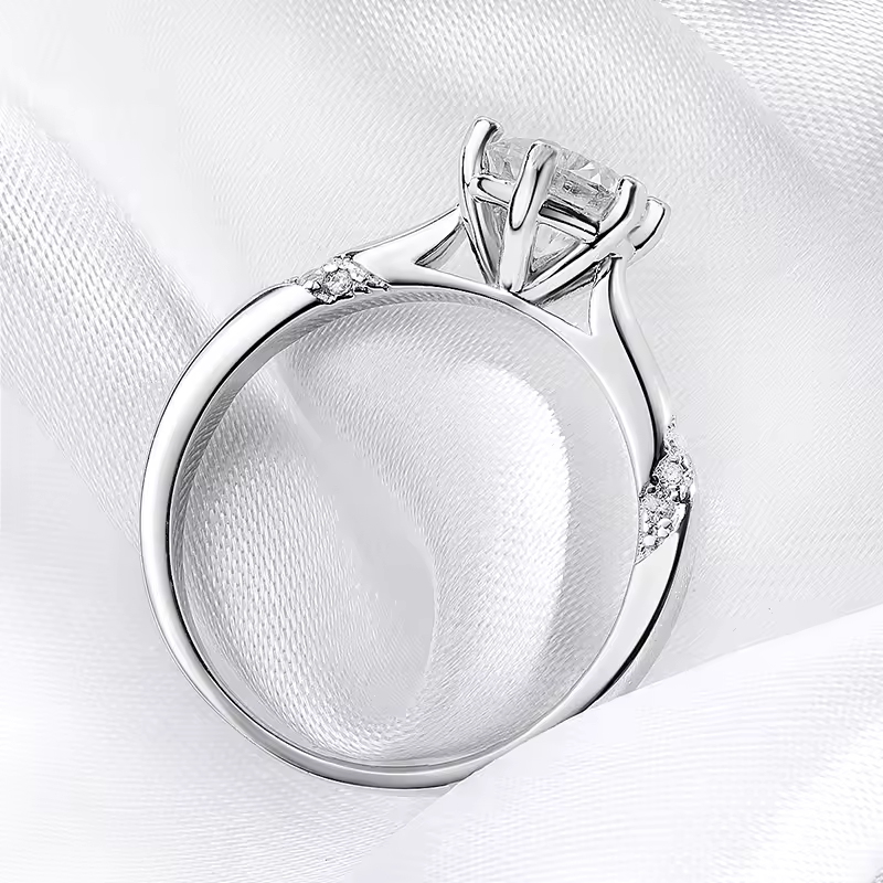 Anel Solitário Moissanite Prata 925 Aro Torcido banho Ouro 18k Luar Luna