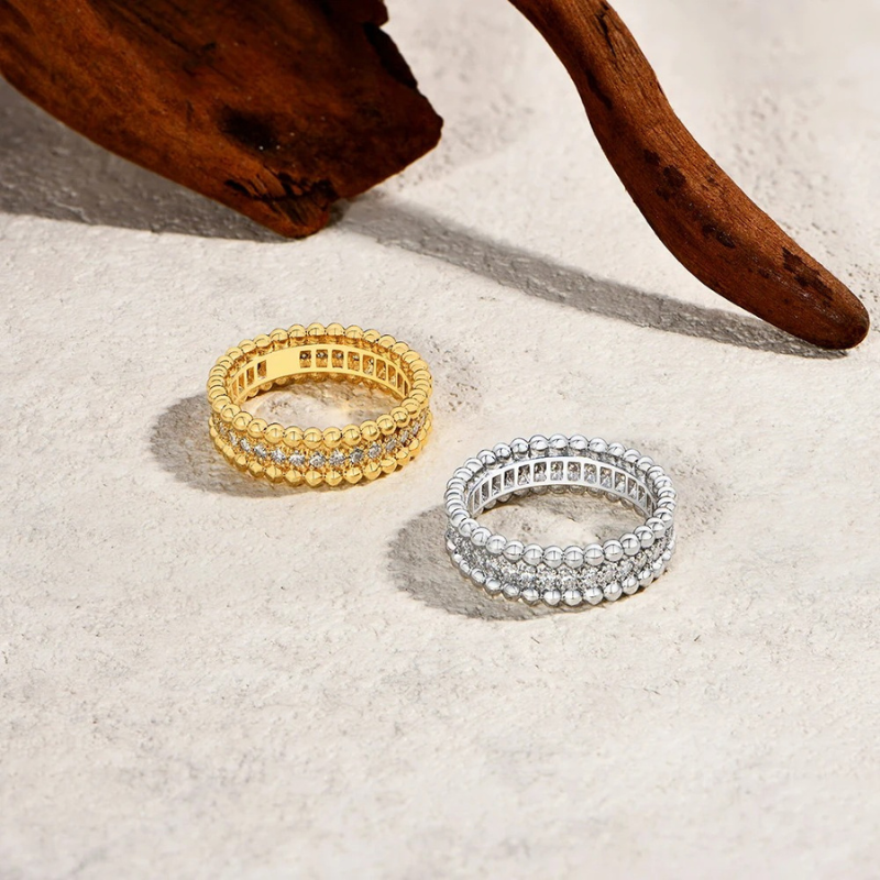 Anel Luar Linz – Aliança Eterna com Moissanite e Ouro 18k