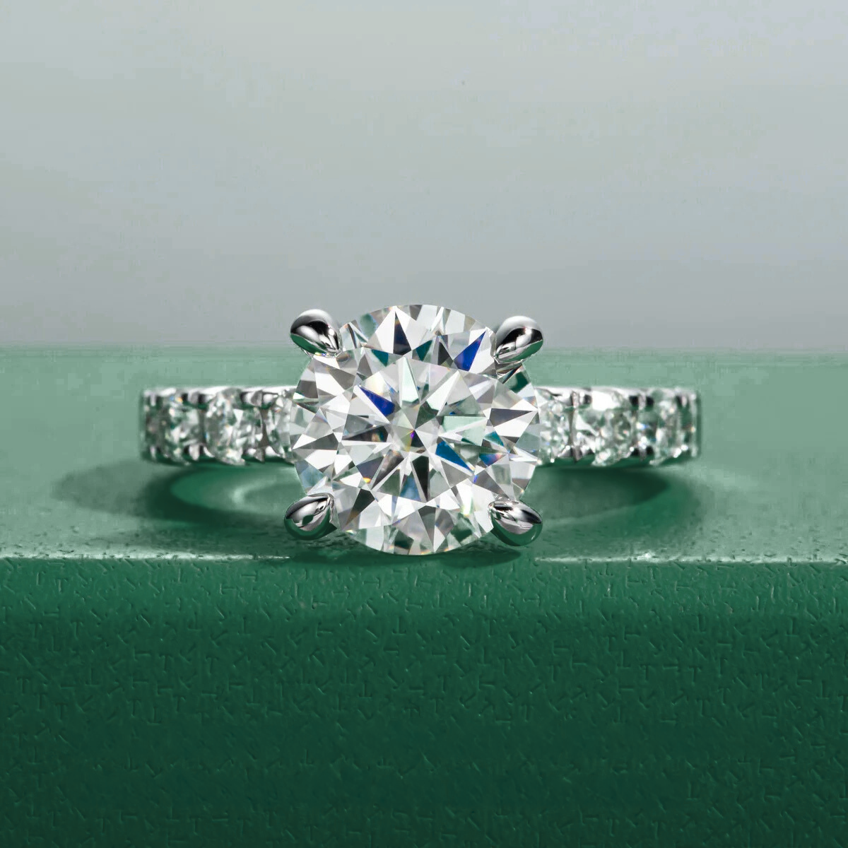 Anel Jasmin Moissanite 10 / Prata Anel Solitário