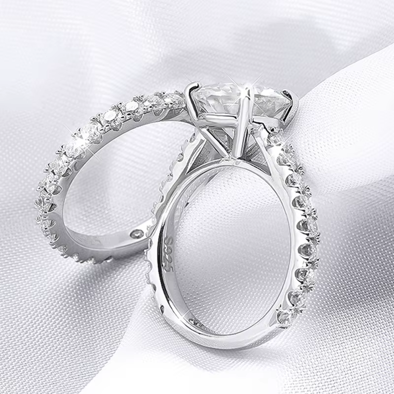 Conjunto Luar Amor Real - Coroa de Luz com Moissanite e Ouro Branco 18k