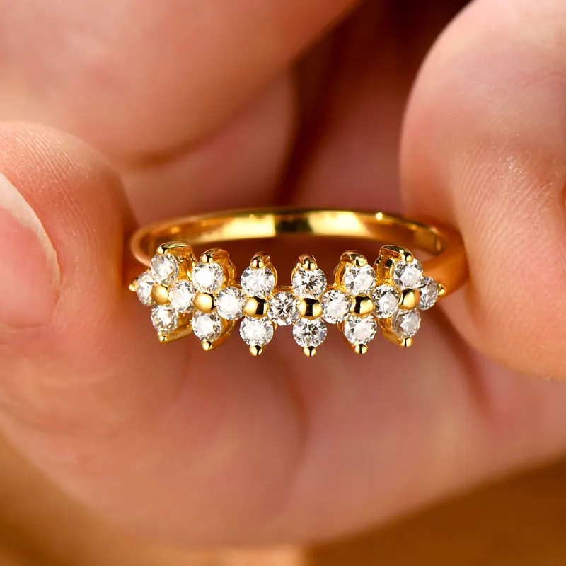 Anel Cluster Floral Moissanite Prata 925 Luar Fleuresse