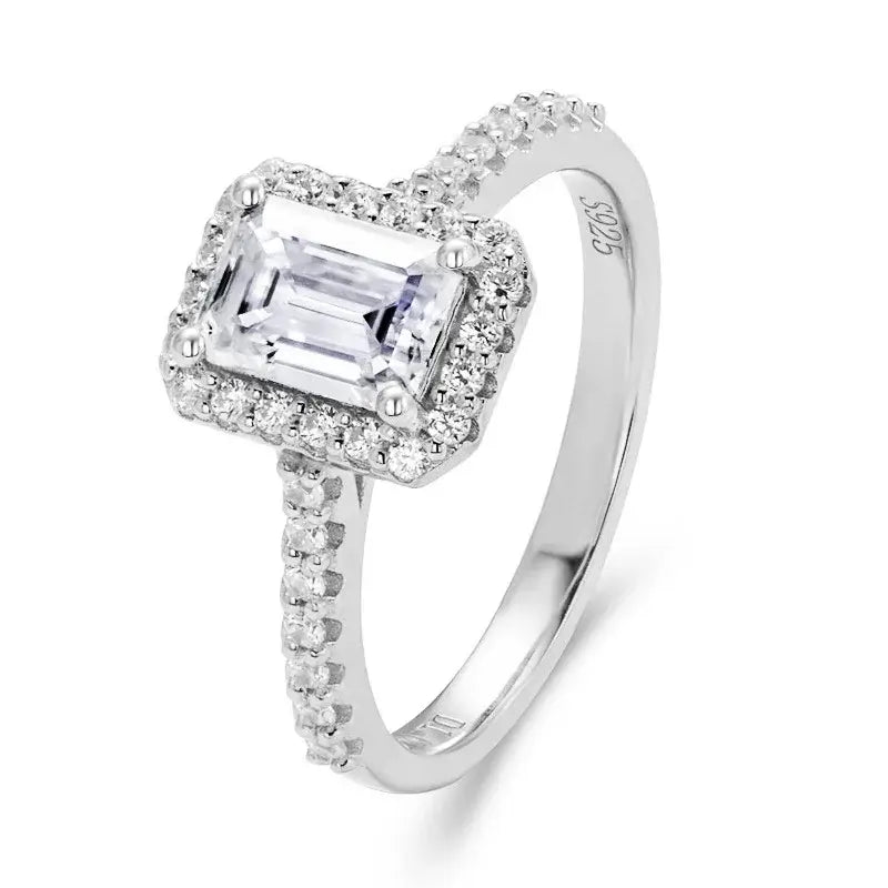 Anel Solitário Halo Moissanite Corte Esmeralda Luar Cristina