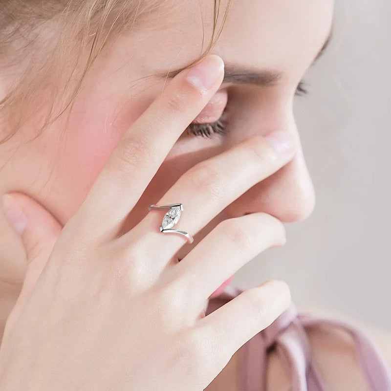 Anel Solitario Moissanite Prata 925 Luar Celeste - foto 14