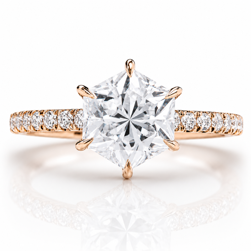 Anel Solitário Hexagonal Moissanite Prata 925 com Banho de Ouro 18K Luar Éternelle