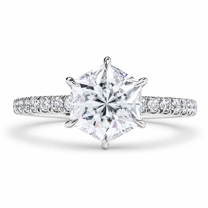 Anel Solitário Hexagonal Moissanite Prata 925 com Banho de Ouro 18K Luar Éternelle